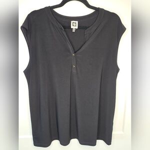Anne Klein Sleeveless Black Top 1X Button Detail
